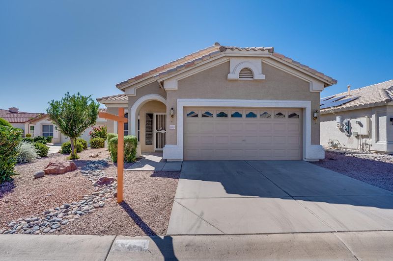11673 W Yucca Ct, Surprise, AZ 85378
