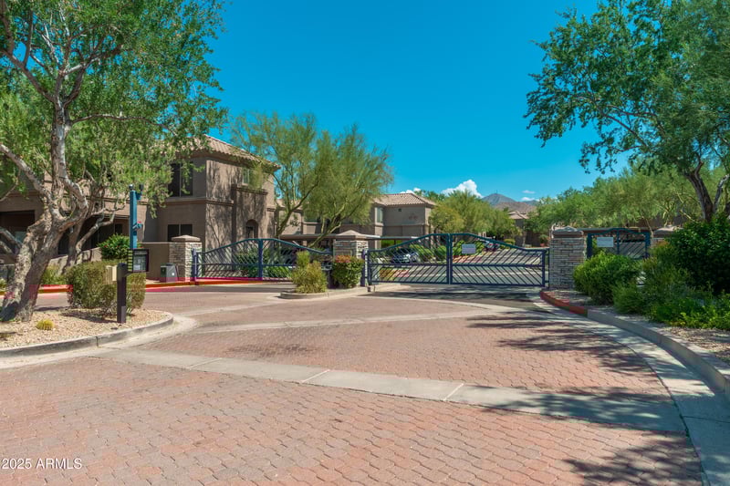 11680 Sahuaro Dr #2024, Scottsdale, AZ 85259