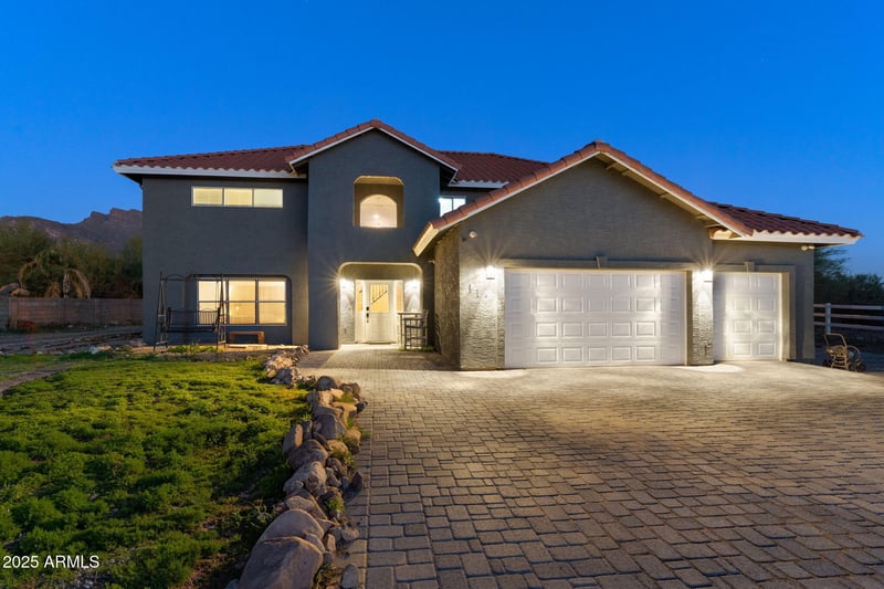 117 Arroya Rd, Apache Junction, AZ 85119