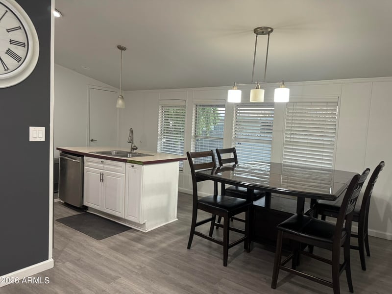 117 E Villa Theresa Dr, Phoenix, AZ 85022