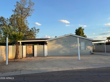 117 Villa Theresa Dr, Phoenix, AZ 85022