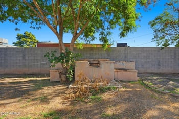 117 Roeser Rd, Phoenix, AZ 85041