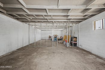 117 Roeser Rd, Phoenix, AZ 85041