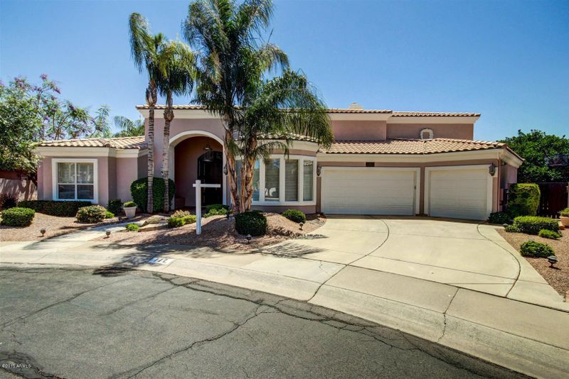 117 S Mariner Ct, Gilbert, AZ 85233