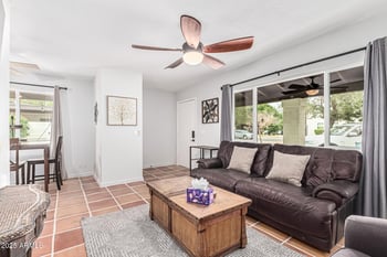 117 10th St, Tempe, AZ 85281