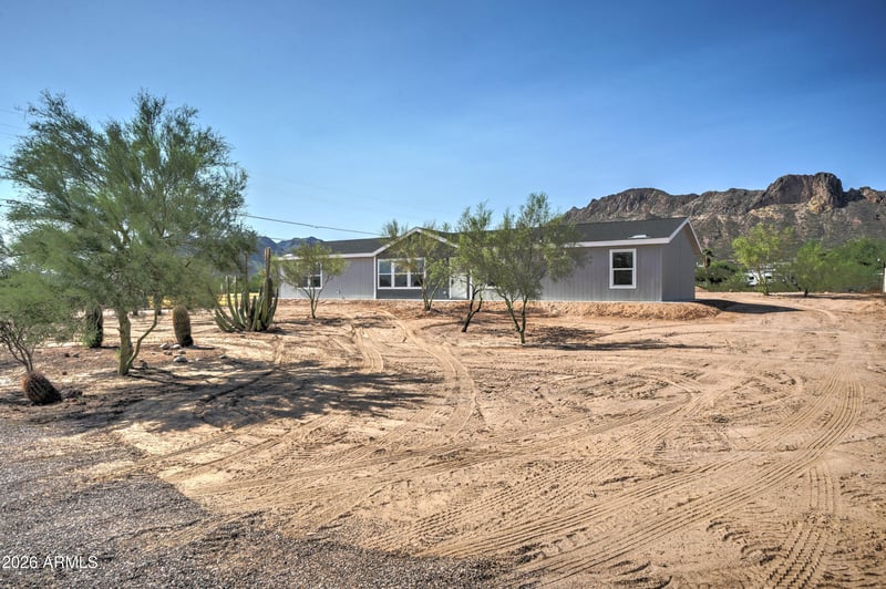 1170 Frontier St, Apache Junction, AZ 85120