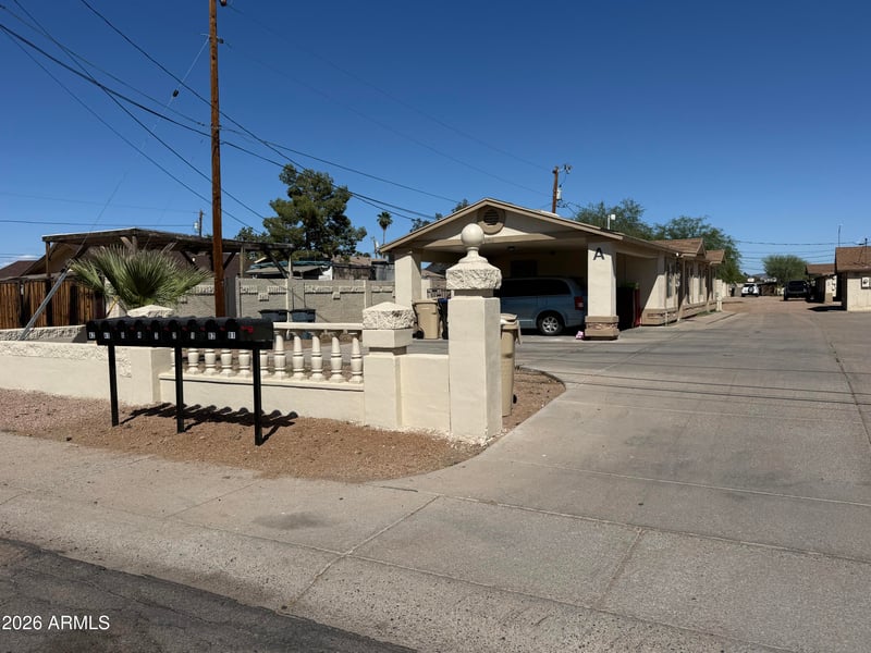 11705 N 79th Dr, Peoria, AZ 85345