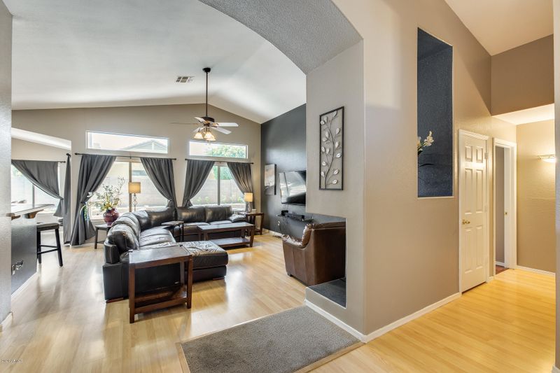 1171 E Windsor Dr, Gilbert, AZ 85296