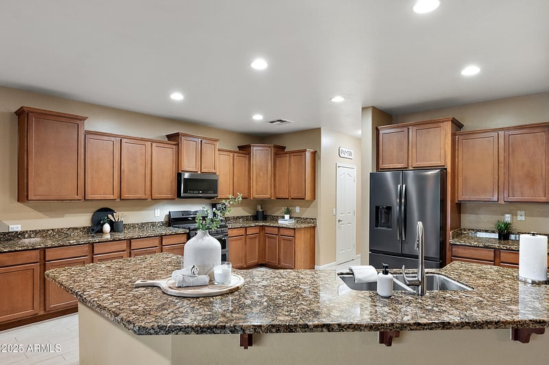 11713 Rio Vista Ln, Avondale, AZ 85323