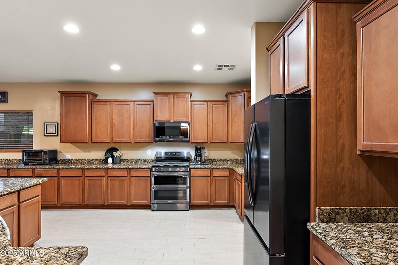11713 Rio Vista Ln, Avondale, AZ 85323