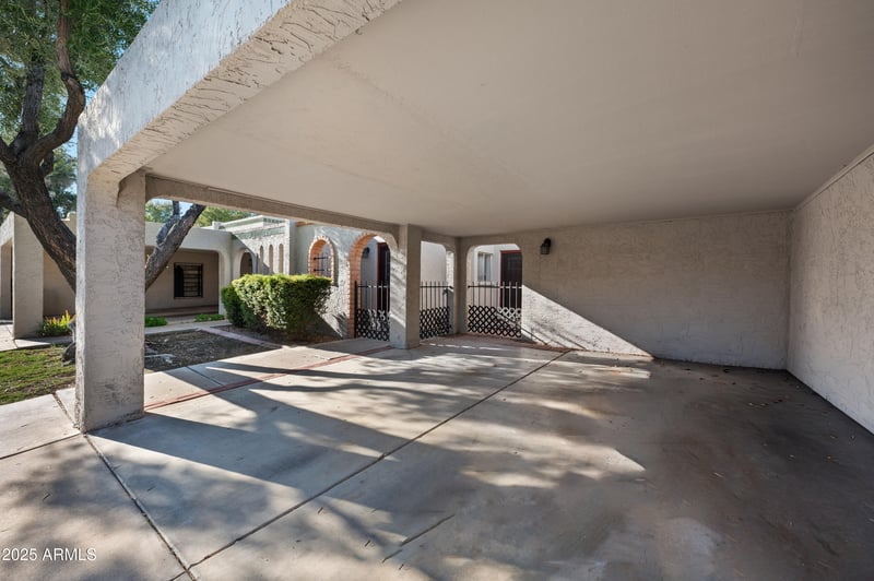1172 Cochise Dr, Phoenix, AZ 85020