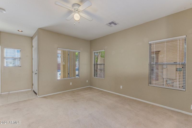 1172 E Hampton Ln, Gilbert, AZ 85295