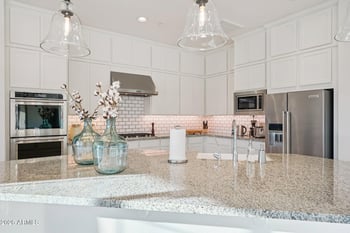 11723 Red Hawk Dr, Peoria, AZ 85383