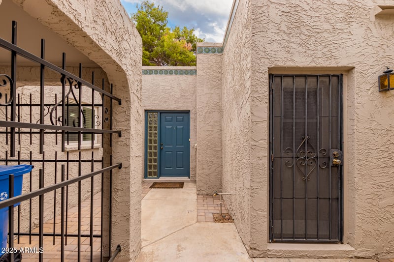 1173 Cochise Dr, Phoenix, AZ 85020