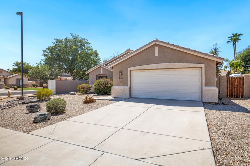 1174 Nielson St, Gilbert, AZ 85296