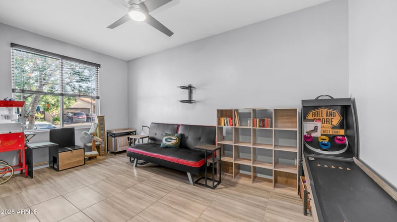 11742 Chase Ln, Avondale, AZ 85323