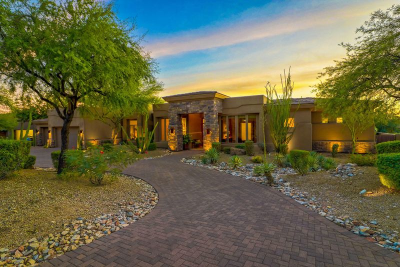 11757 E Windrose Dr, Scottsdale, AZ 85259