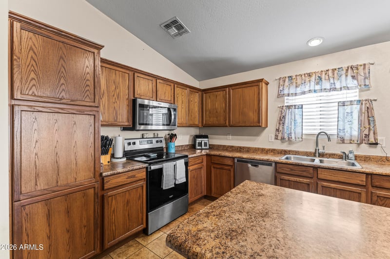 11758 W Acapulco Ln, El Mirage, AZ 85335