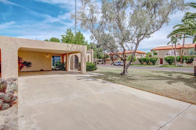 1176 E Cheryl Dr, Phoenix, AZ 85020