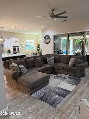 1177 Kingbird Dr, Gilbert, AZ 85297