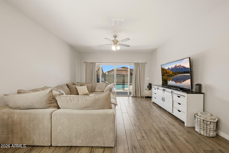 1177 Joshua Tree Ave, San Tan Valley, AZ 85140