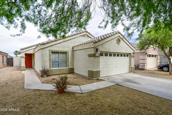 1178 Christopher St, San Tan Valley, AZ 85140