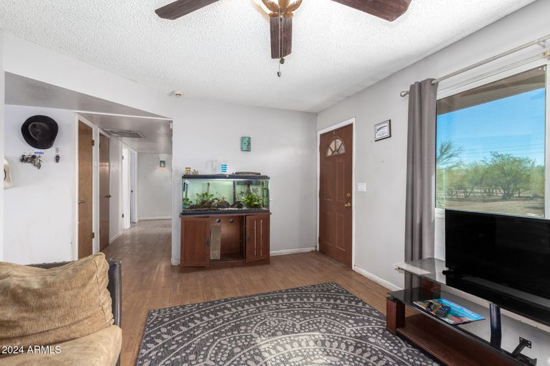 118 E Galvin St, Phoenix, AZ 85086