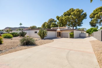 118 Tam Oshanter Dr, Phoenix, AZ 85023