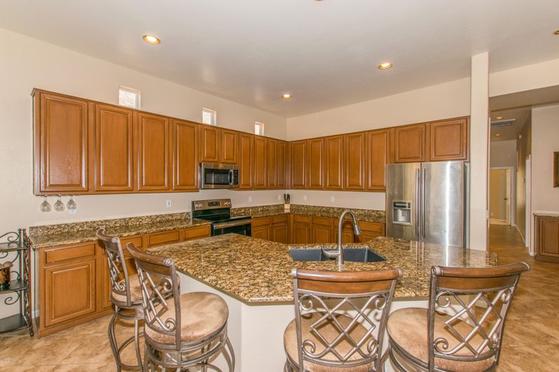 118 W Briarwood Ter, Phoenix, AZ 85045