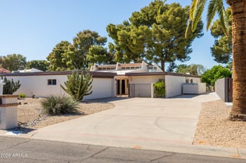 118 Tam Oshanter Dr, Phoenix, AZ 85023