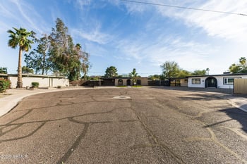 11801 37th Way, Phoenix, AZ 85028