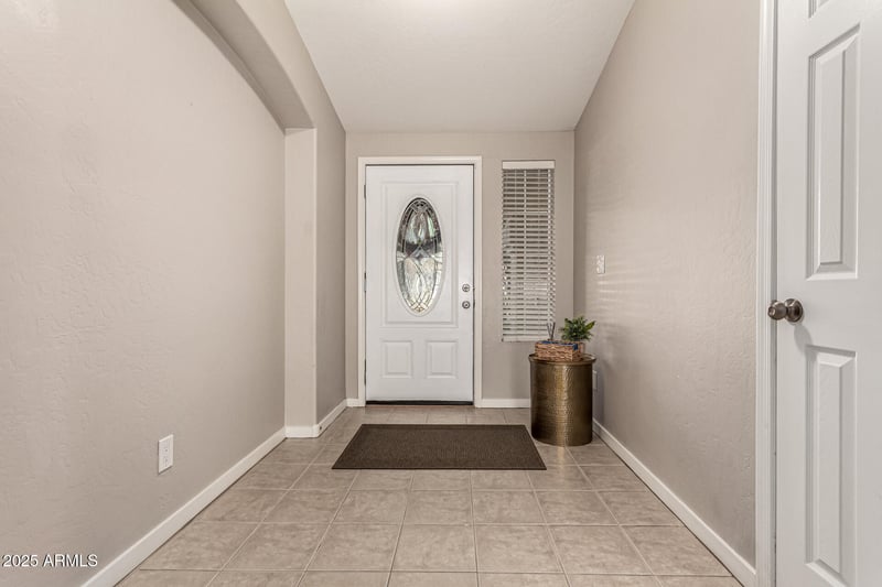 11802 46th St, Phoenix, AZ 85044