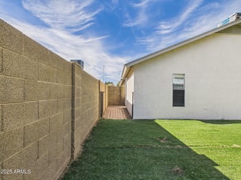 11807 76th Ave, Peoria, AZ 85345