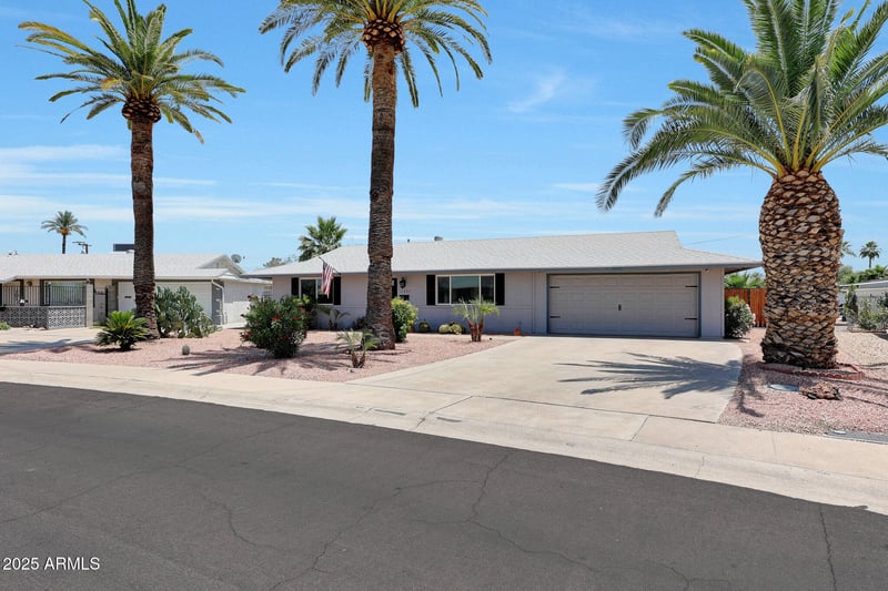 11807 Cherry Hills Dr, Sun City, AZ 85351