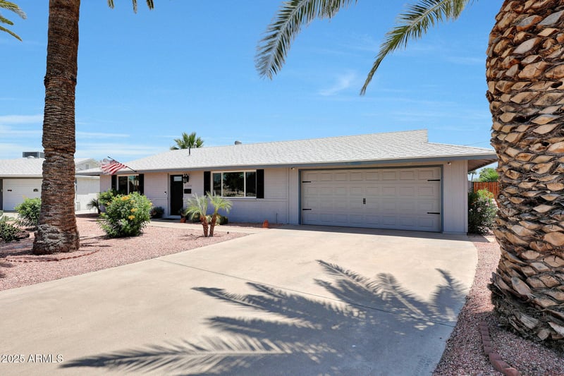 11807 Cherry Hills Dr, Sun City, AZ 85351