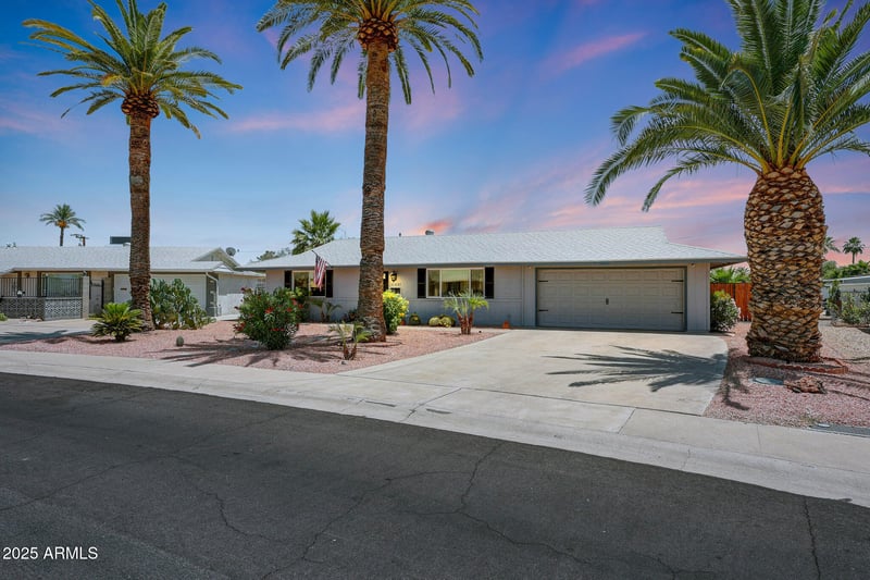 11807 Cherry Hills Dr, Sun City, AZ 85351