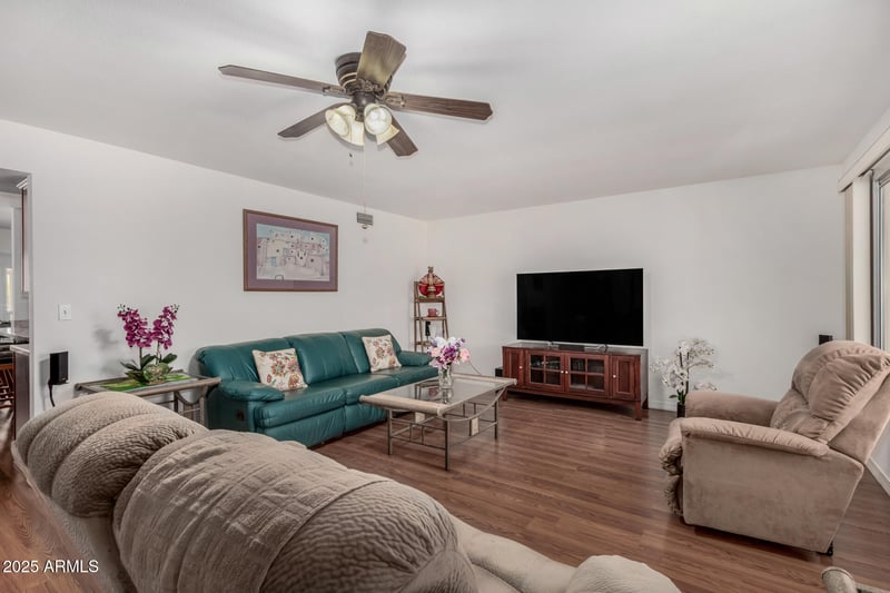 11807 Sun Valley Dr, Sun City, AZ 85351
