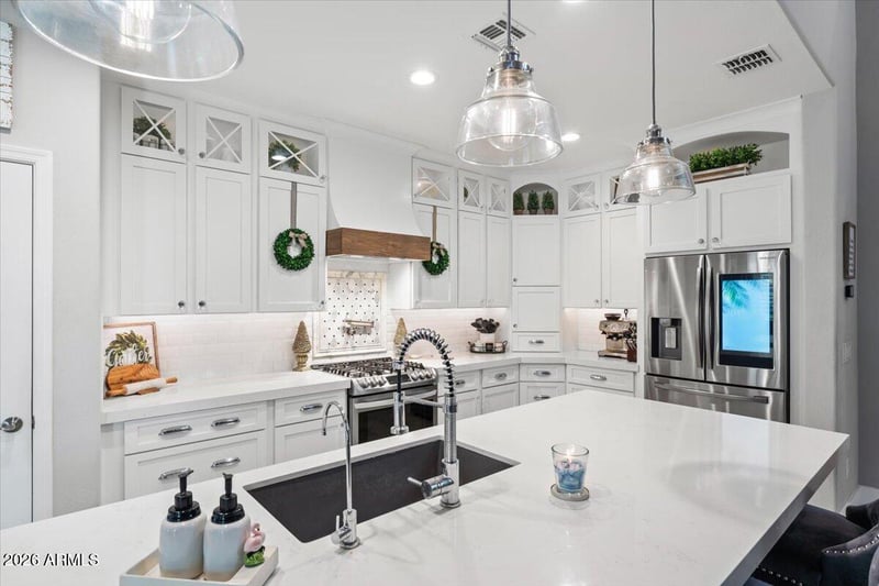 1181 Angus Rd, San Tan Valley, AZ 85143