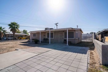 11810 113th Dr, Youngtown, AZ 85363