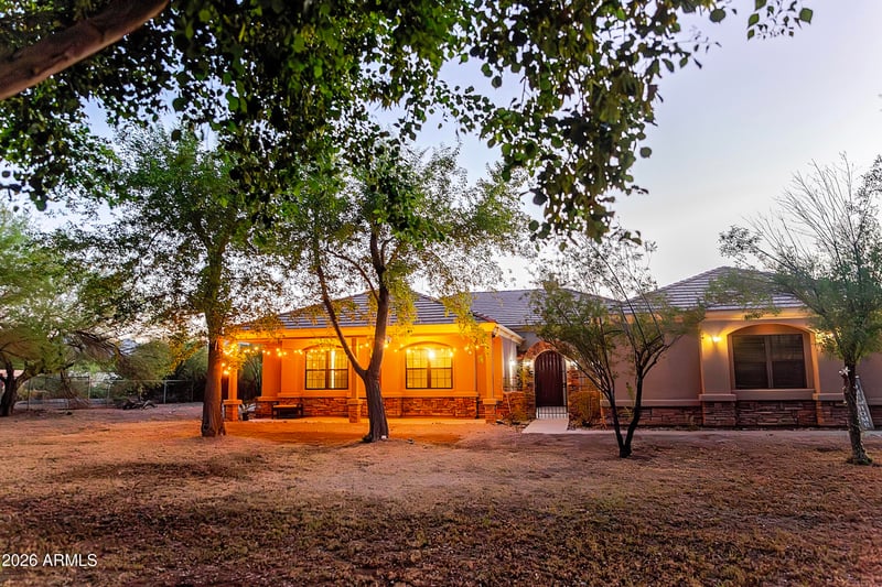 11810 43rd Ave, Laveen, AZ 85339