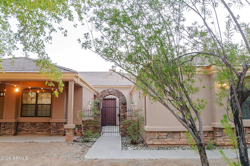 11810 43rd Ave, Laveen, AZ 85339