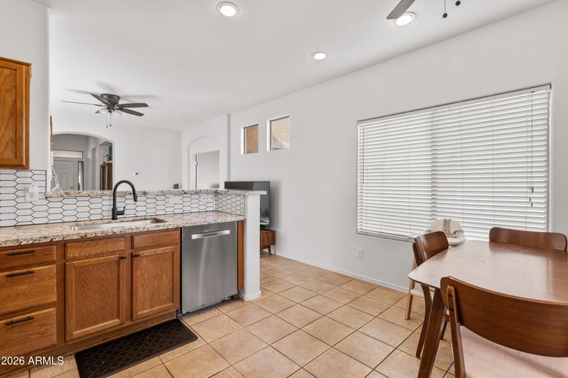 11811 N 51st Dr, Glendale, AZ 85304