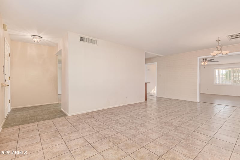 11811 N Desert Hills Dr W, Sun City, AZ 85351