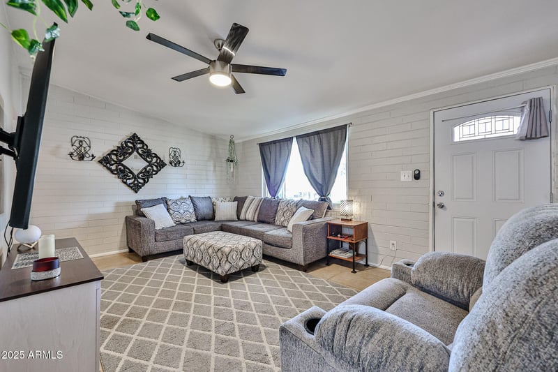 11815 112th Dr, Youngtown, AZ 85363