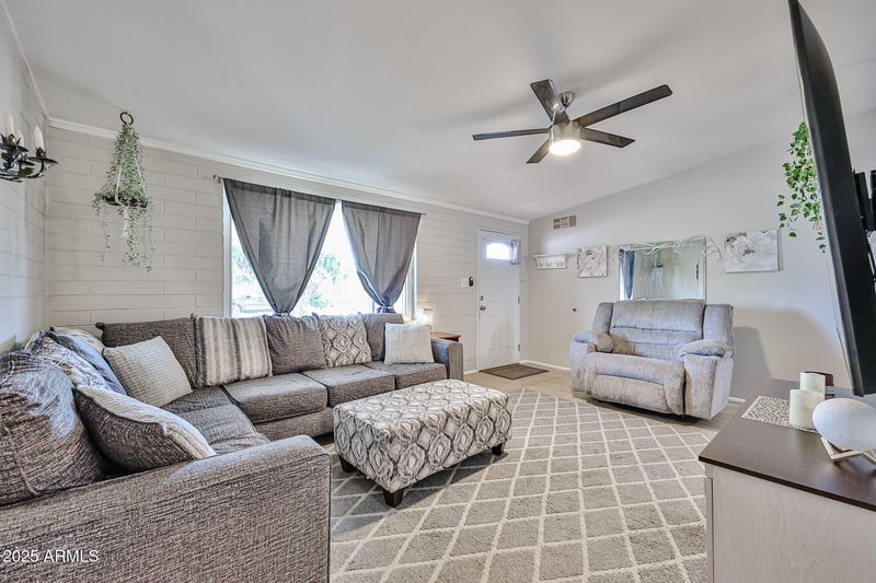 11815 112th Dr, Youngtown, AZ 85363