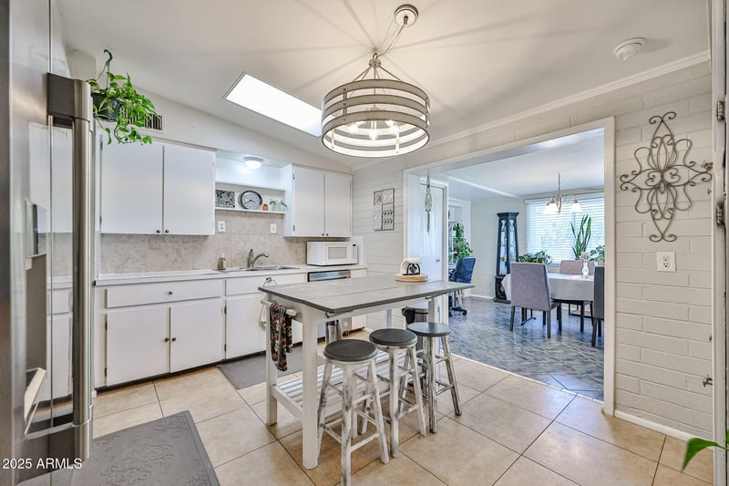 11815 112th Dr, Youngtown, AZ 85363