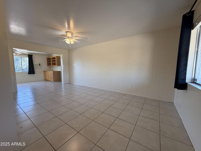 11815 Hillcrest Dr, Sun City, AZ 85351