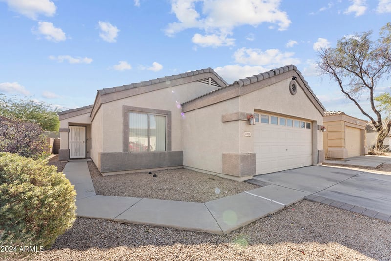 11817 Mauna Loa Ln, El Mirage, AZ 85335