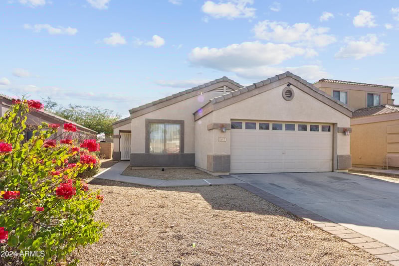 11817 Mauna Loa Ln, El Mirage, AZ 85335