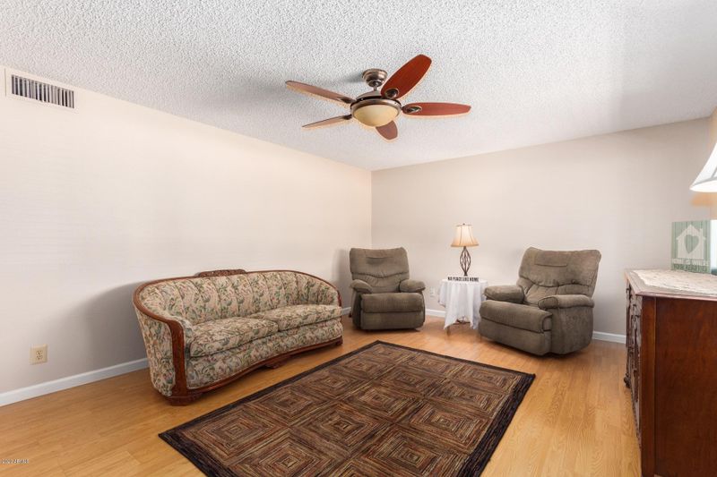 11817 S Winnebago St, Phoenix, AZ 85044